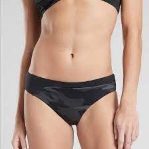 Athleta Freestyle Camo Full Bikini Bottom Size M